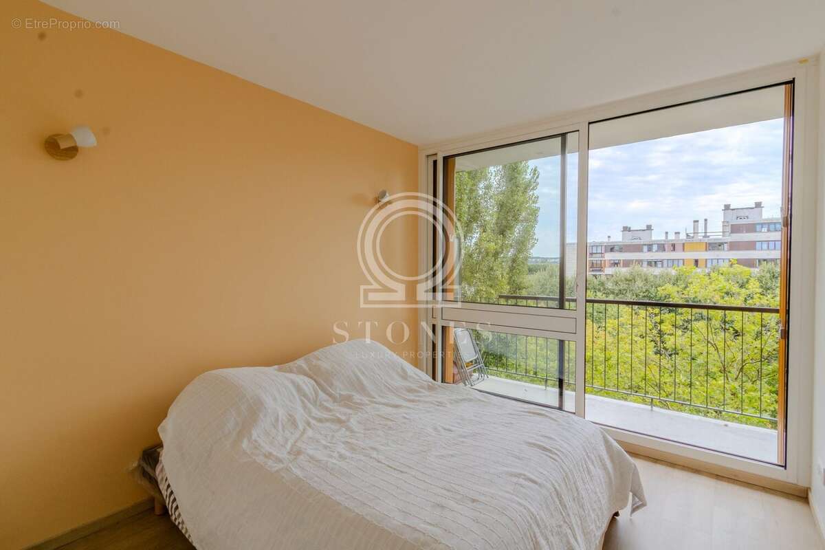 Appartement à FONTENAY-LE-FLEURY