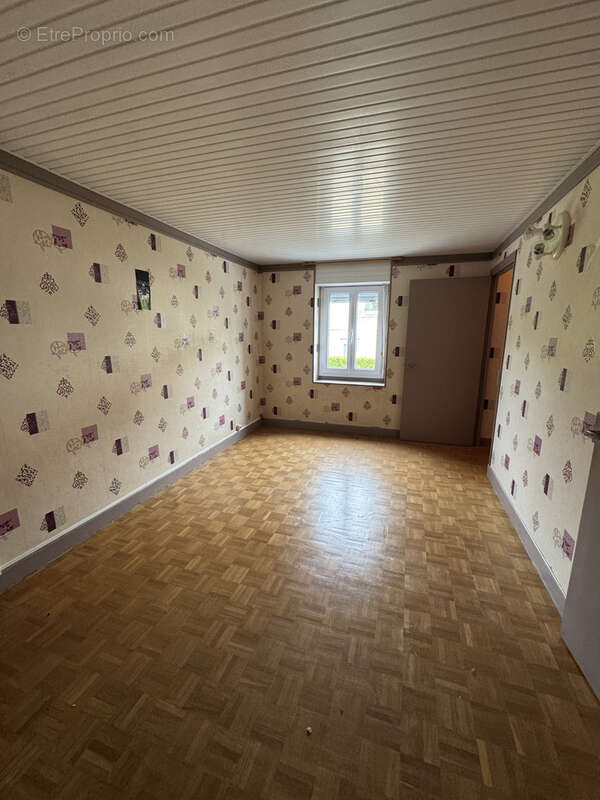 Maison à MONTCHANIN