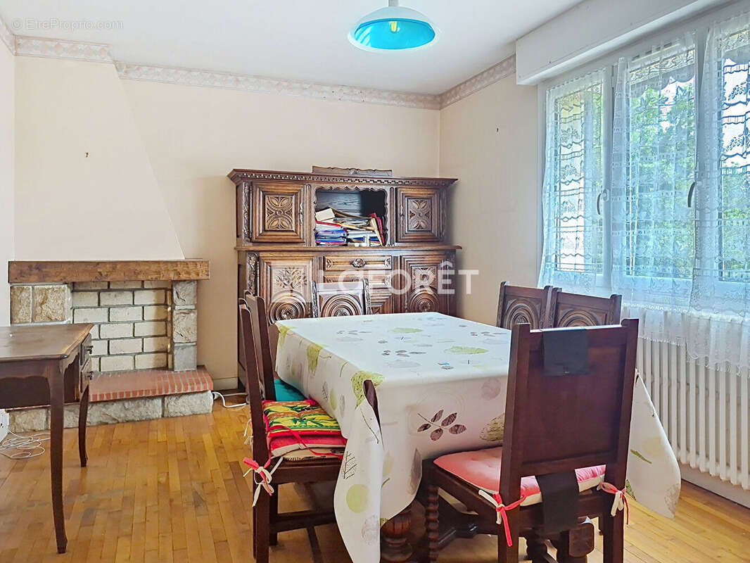 Maison Saint Malo Des Trois Fontaines 5 pièce(s) 108 m2 - photo 9