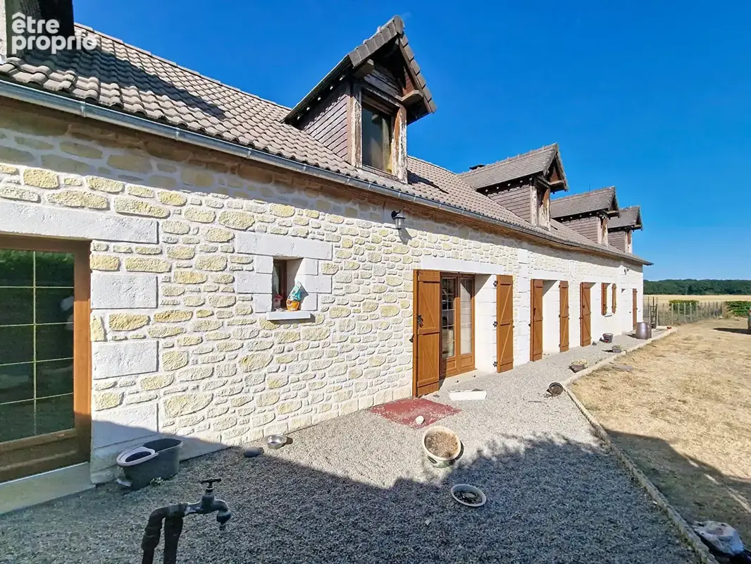 Maison à REUILLY