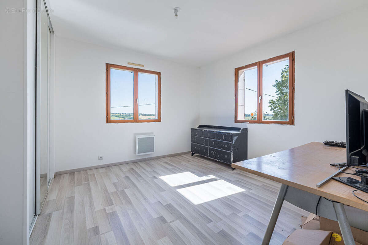 Maison à SAINT-ORENS-DE-GAMEVILLE