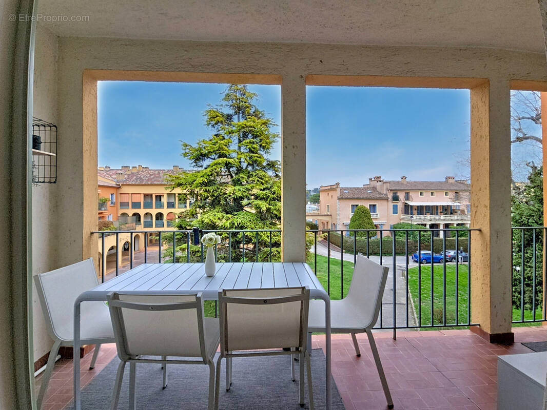 Appartement à VILLENEUVE-LOUBET