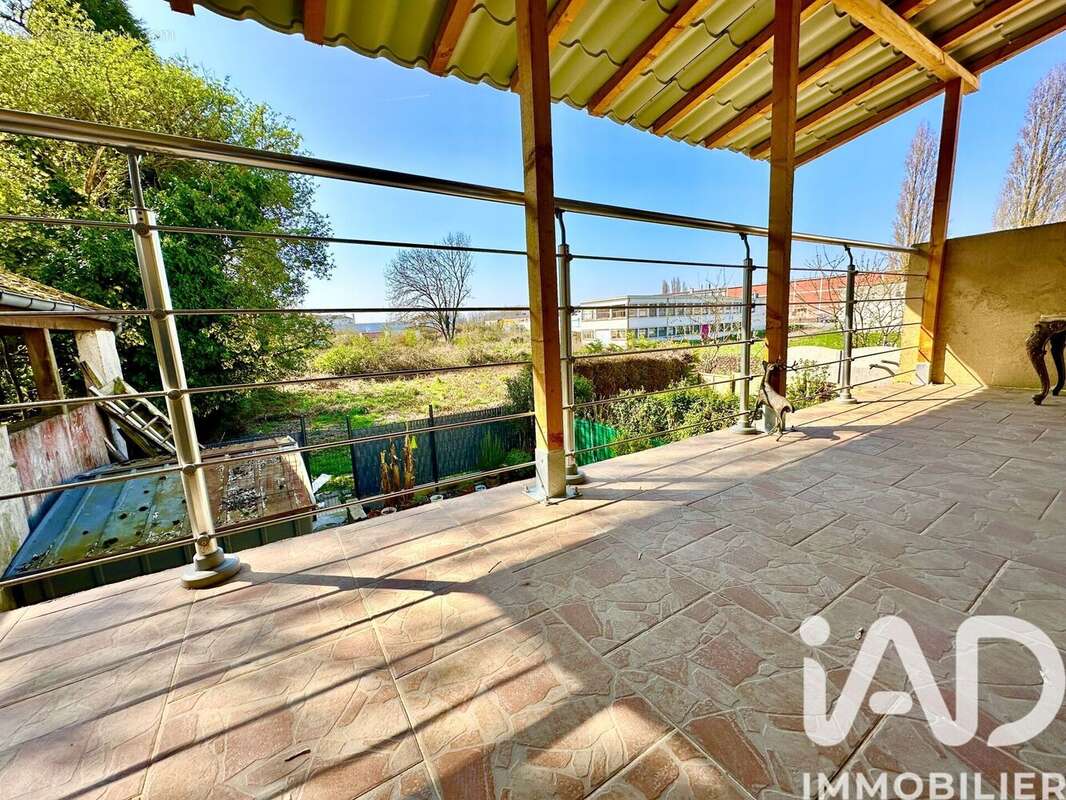 Photo 2 - Maison à PONT-SAINTE-MAXENCE