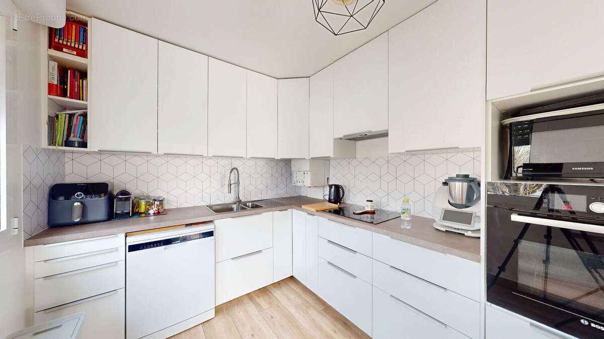 Appartement à LE PLESSIS-TREVISE