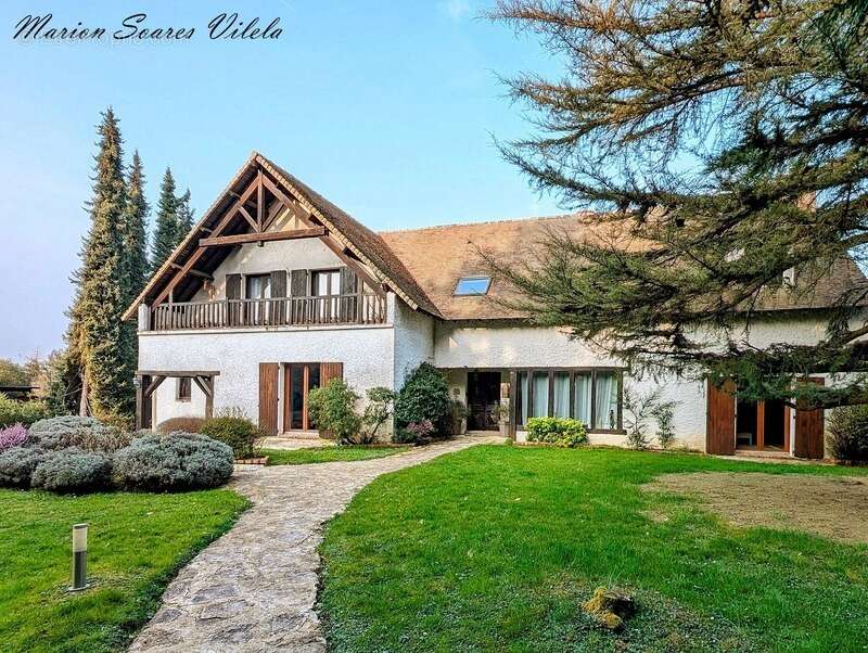 Maison à CHAUMES-EN-BRIE