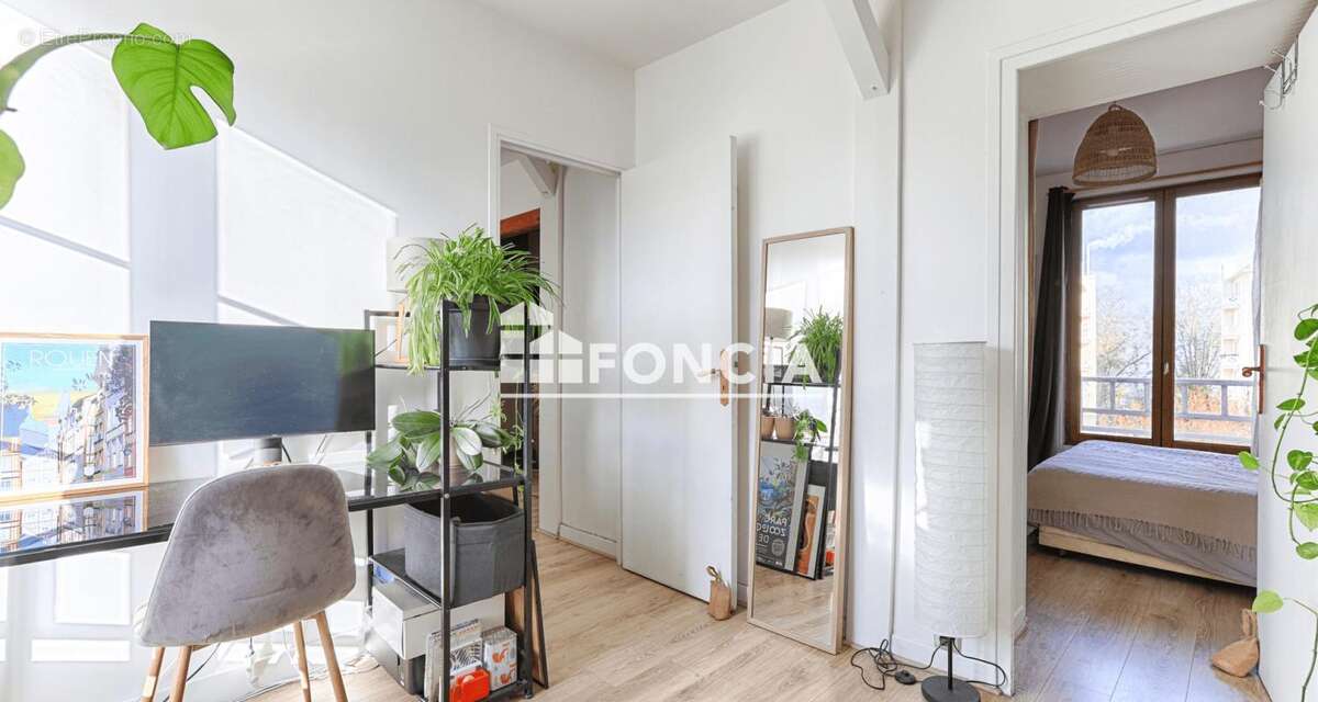Appartement à COLOMBES