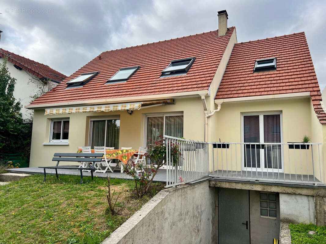 Maison à ATHIS-MONS