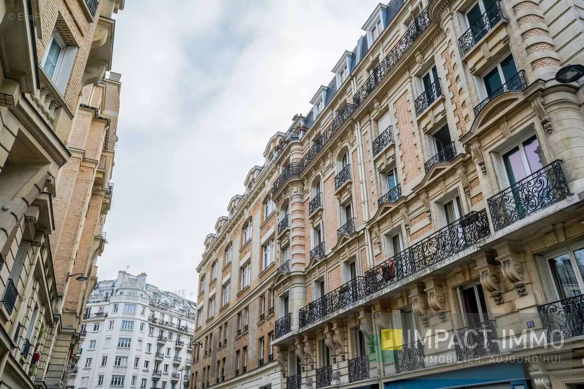 Appartement à PARIS-18E