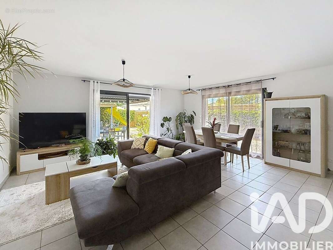 Maison 100 m² à Saint-Paul-En-Born  - photo 5