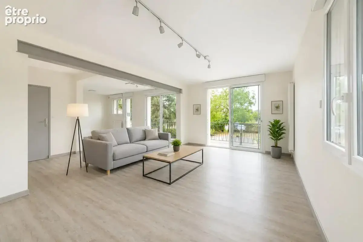 Maison de 8 pièces de 190.27 m² à Saint-Pierre-des-Corps - photo 4