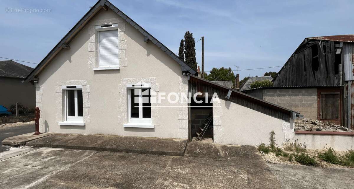 Maison à LAVARE