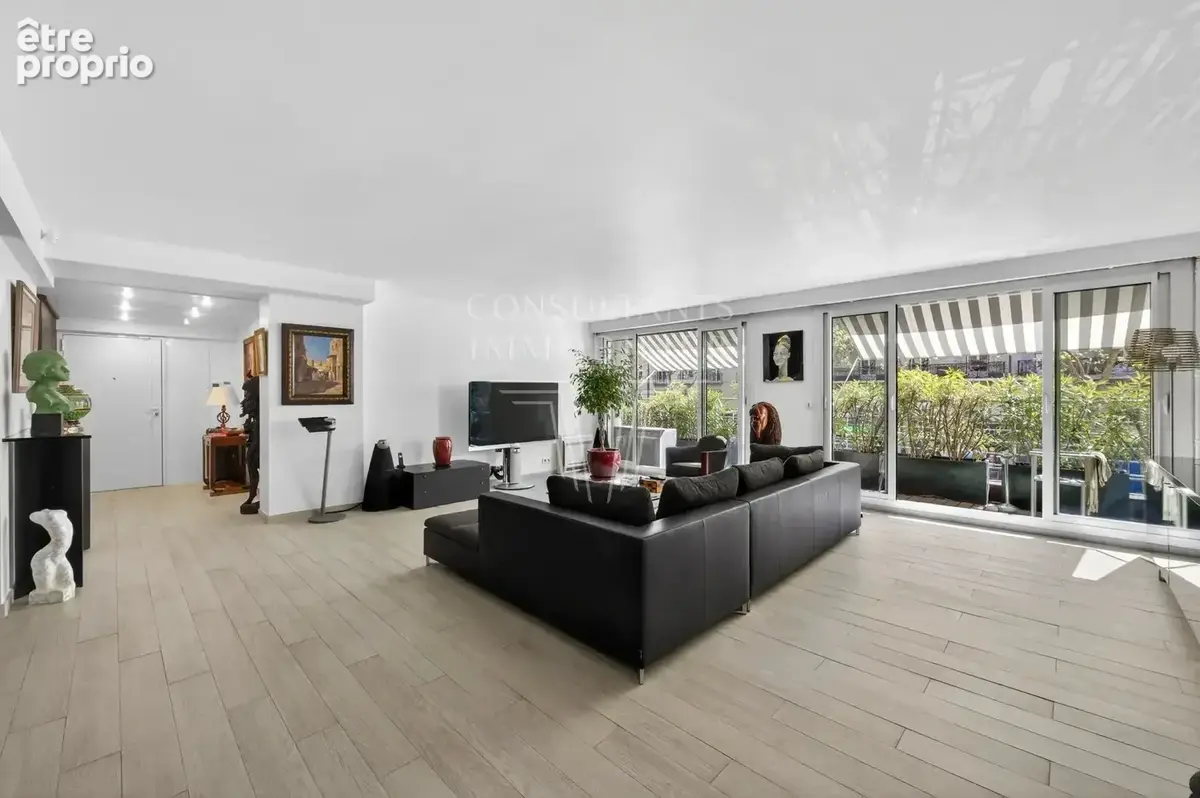 Appartement 4 pièces 122 m² à vendre à Paris-15e (75015) - photo 3