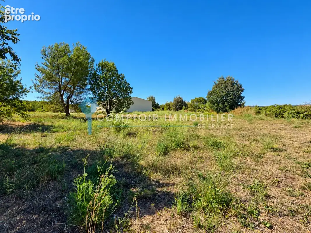 Dpt Hérault (34), Secteur Pic Saint-Loup, Hangar de 660m2, parcelle de 5000m2 - photo 2