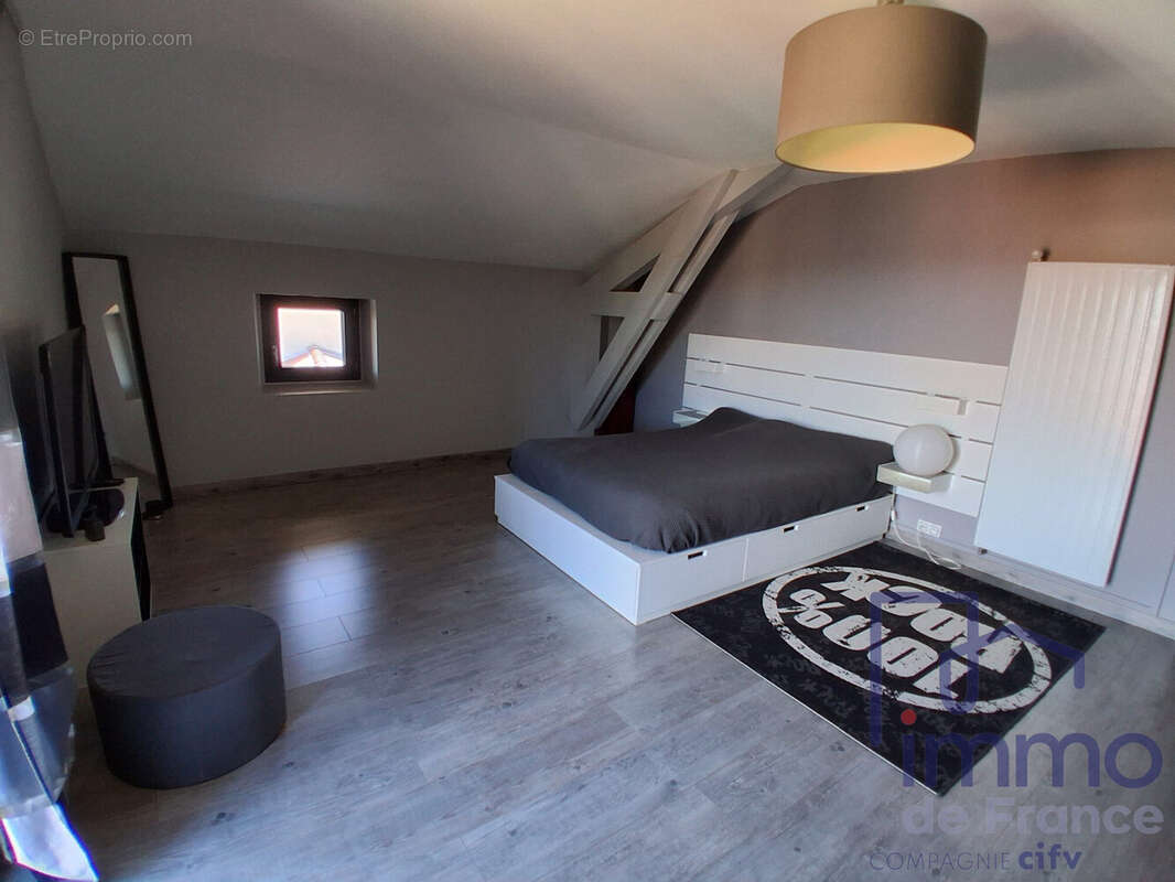 Maison 128 m² à Le Puy-En-Velay  - photo 9