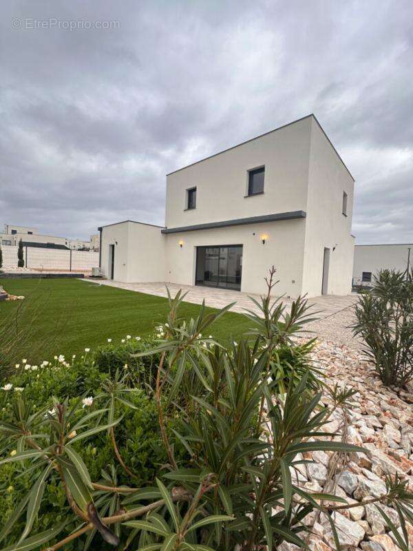 Maison à SERIGNAN