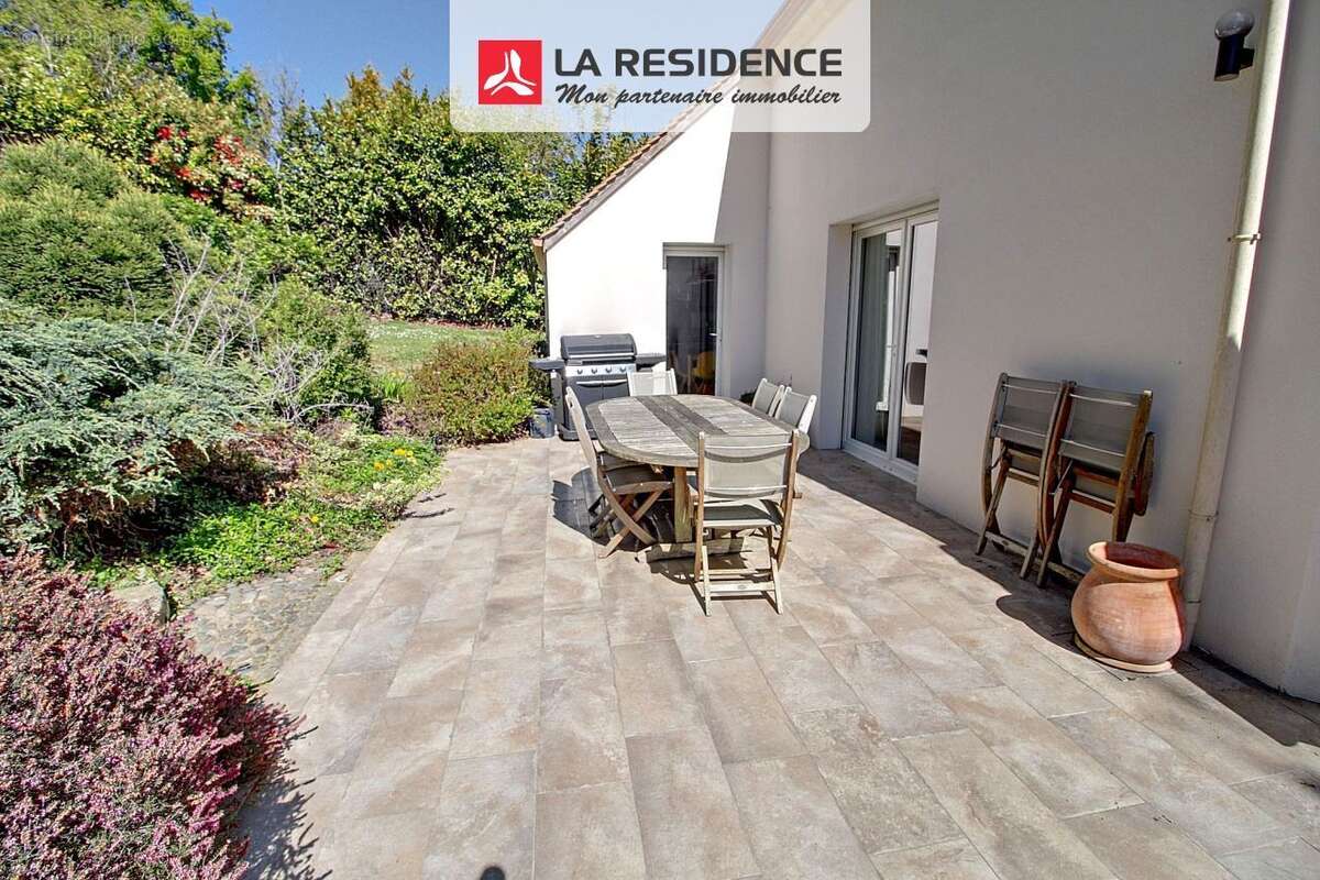 Maison à VAUX-SUR-SEINE