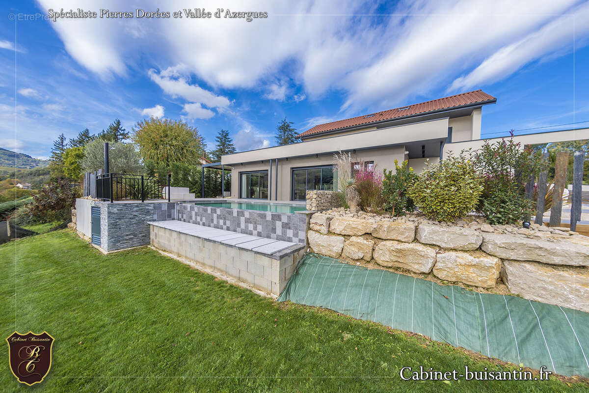 Maison à LE BOIS-D'OINGT