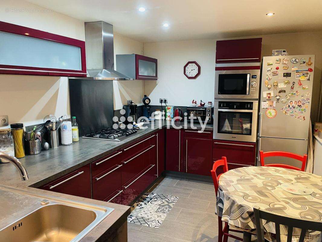 Maison 157 m² à Saint-Germain-De-La-Coudre  - photo 5