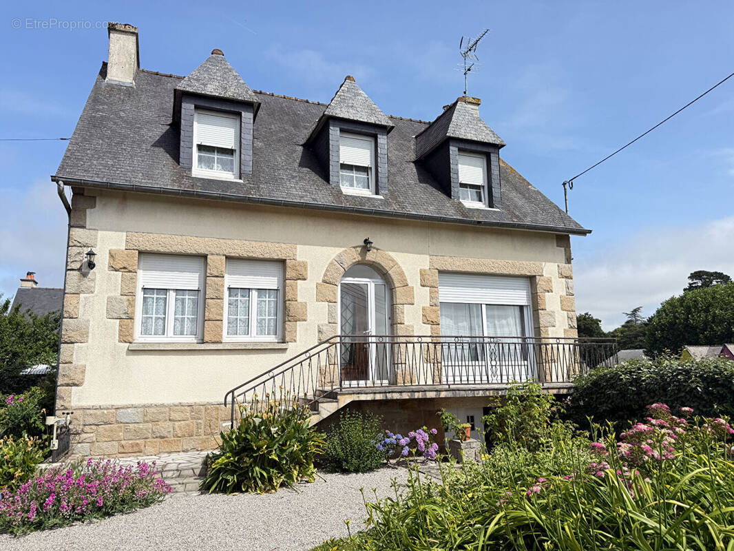 Maison à QUEVERT