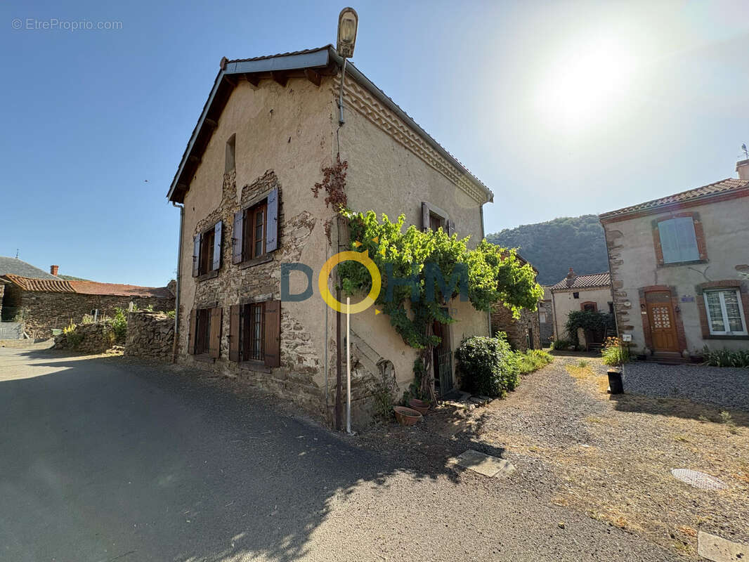 Ensemble immobilier à rénover avec partie habitable et terrain non attenant - photo 2
