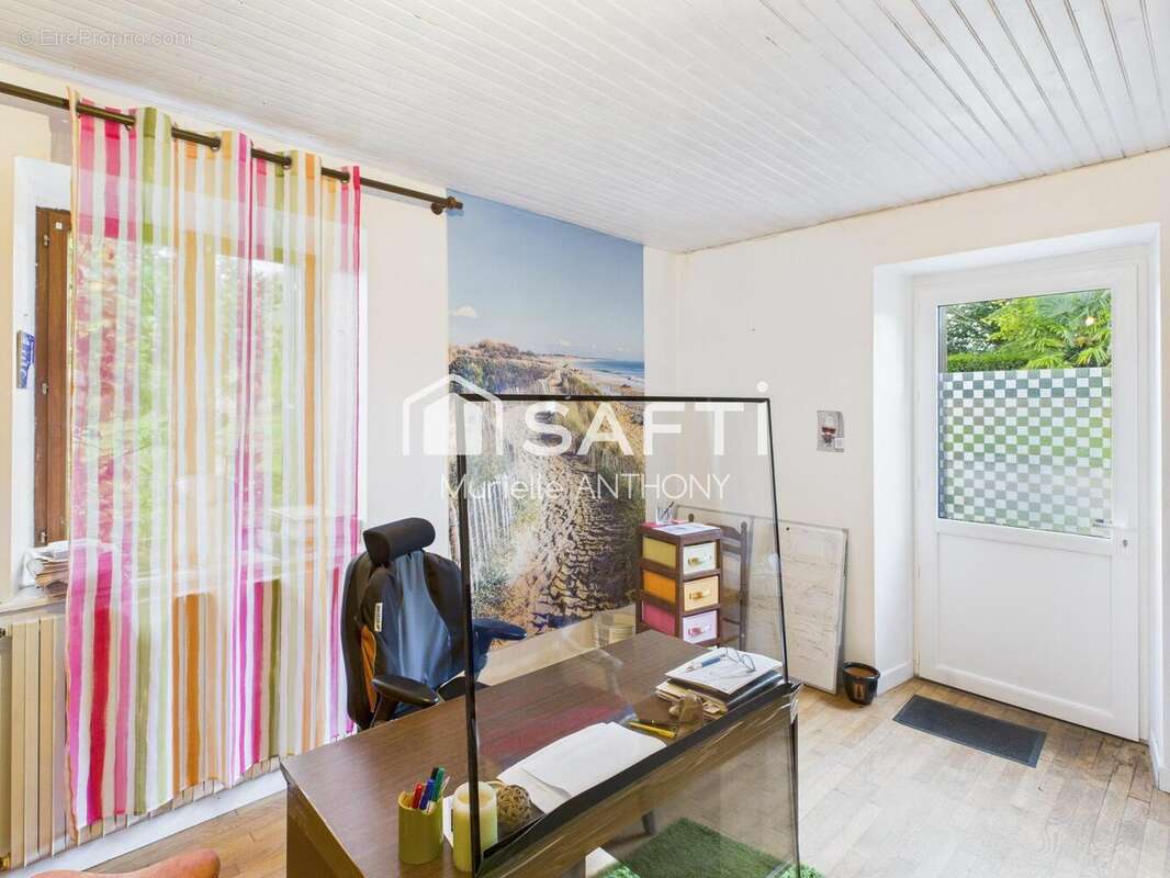 Photo 9 - Maison à PLOUEGAT-GUERAND