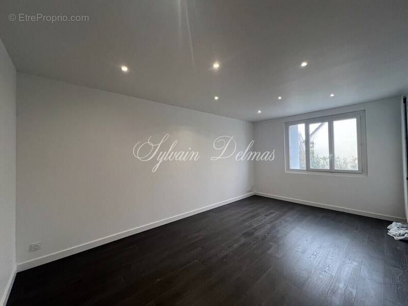 Appartement à SAINT-CYR-SUR-LOIRE