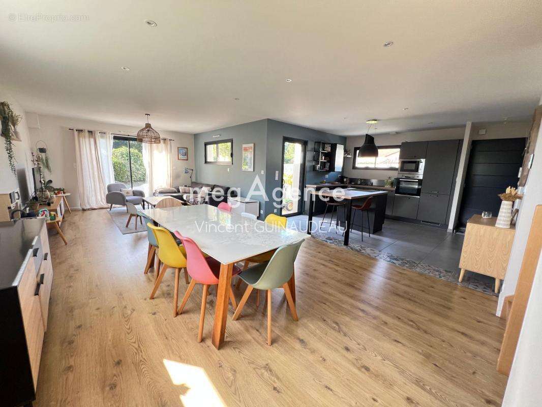 Maison à LE MAY-SUR-EVRE