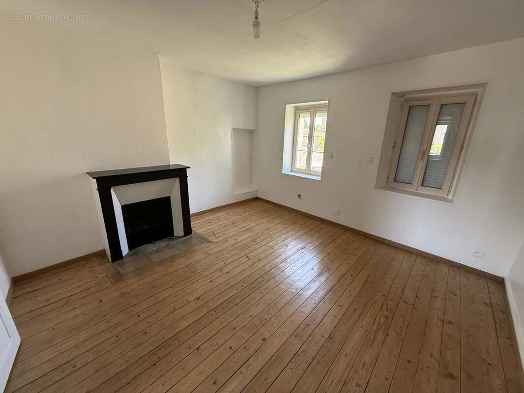 REF 2285 - Maison 2 chambres - Mary sur Marne - photo 4