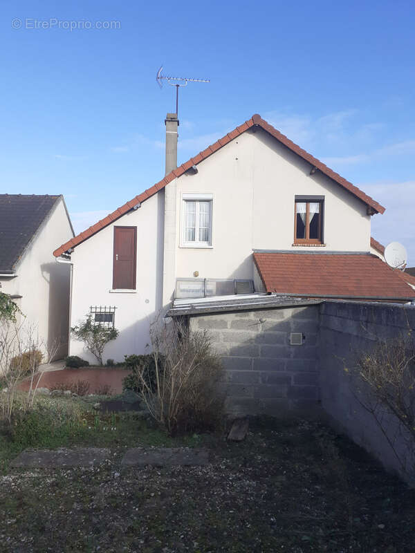 Maison à BONNIERES-SUR-SEINE