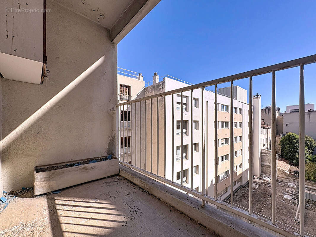 Appartement à MARSEILLE-6E