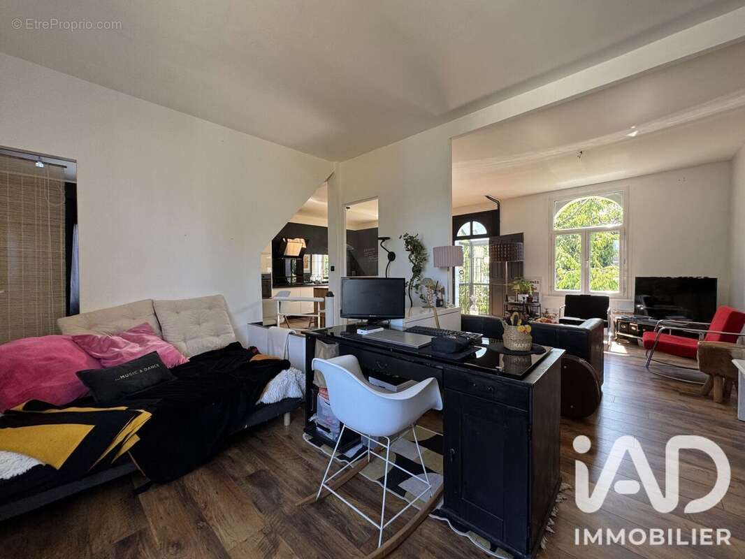 Photo 7