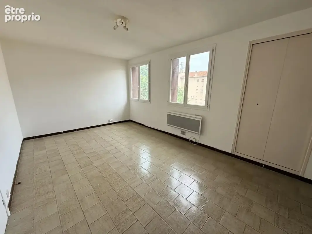 Appartement 23 m² à Nimes  - photo 3