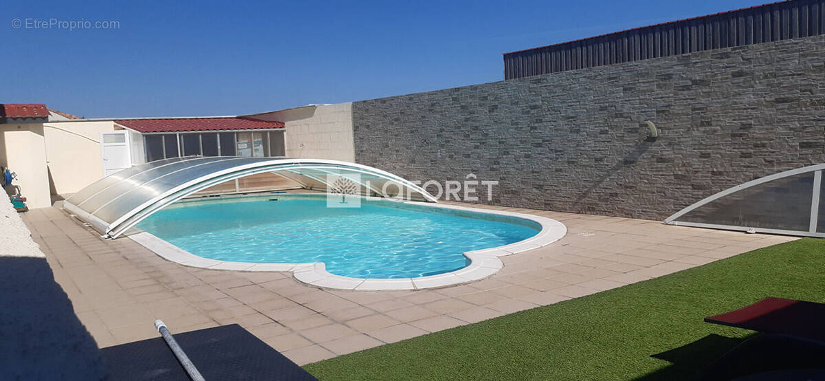 Maison à CORME-ECLUSE