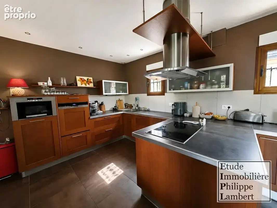 - Maison 5 pièces avec grande dépendence- - photo 5
