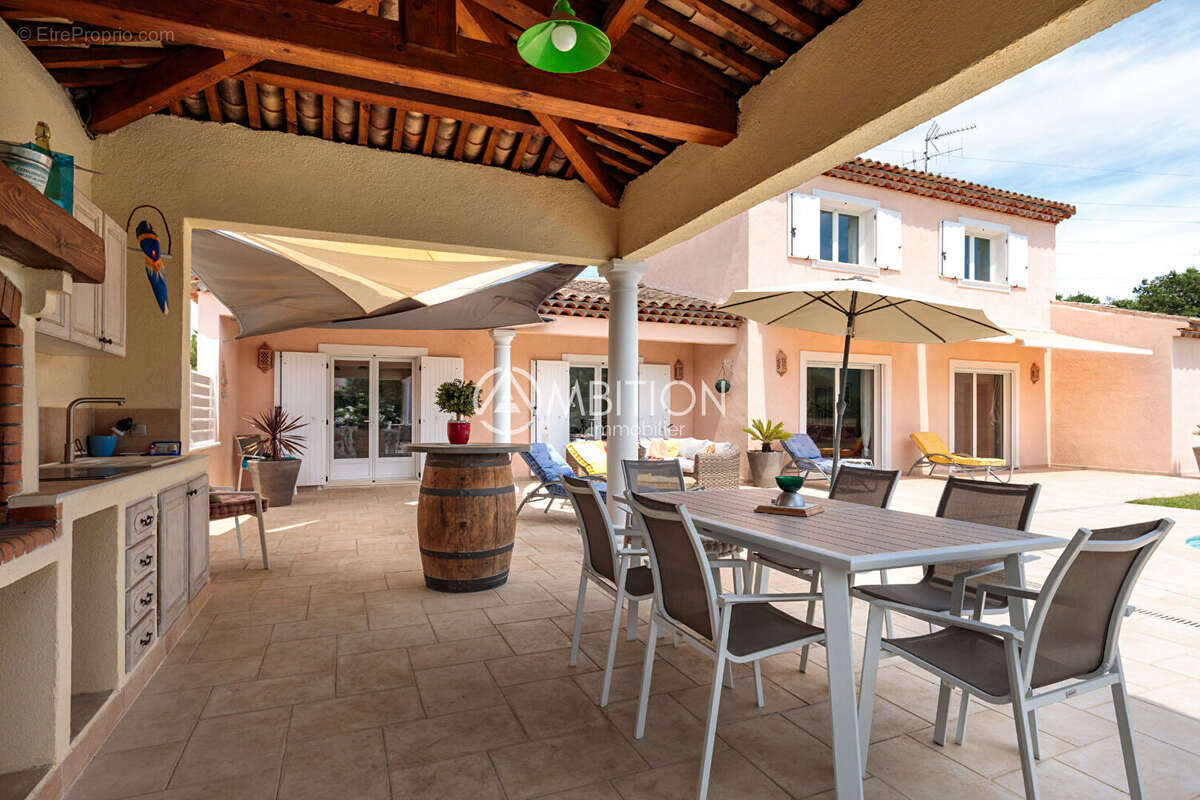 Maison à MOUANS-SARTOUX