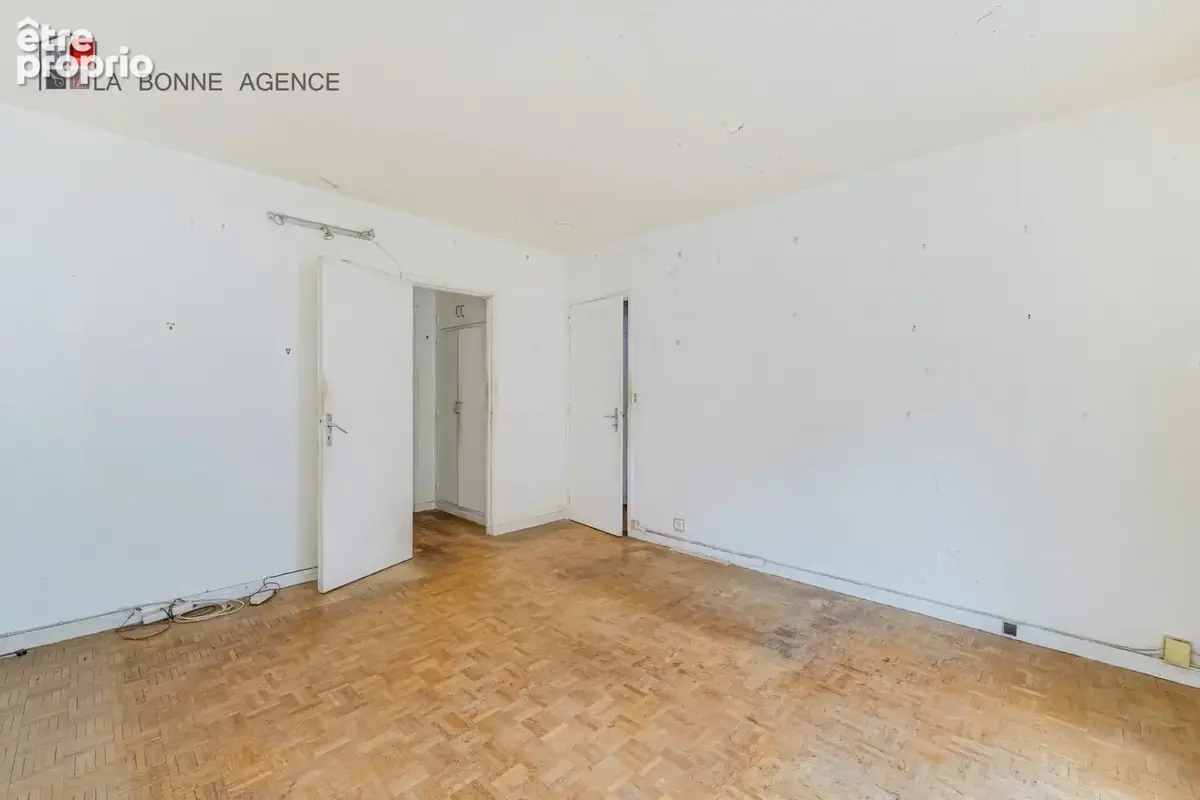 Paris 14 - Rue du Moulin Vert - Studio de 31 m² - Balcon exposé plein sud - photo 5