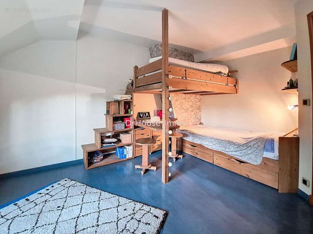 Maison 155 m² à Saint-Cyr-Sous-Dourdan  - photo 36