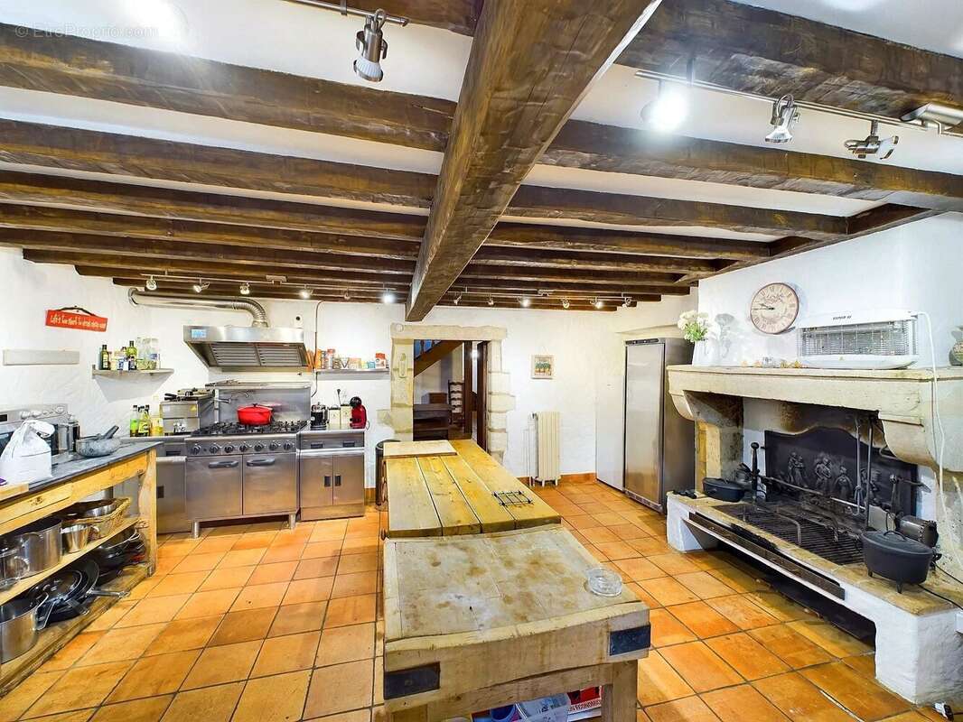 Maison à PESSAC-SUR-DORDOGNE