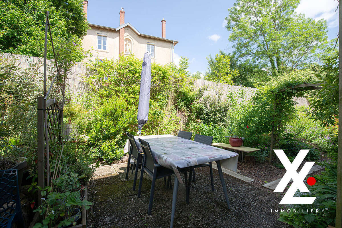 Maison à BOUXIERES-AUX-DAMES