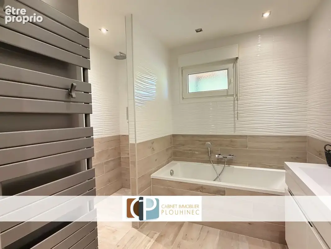 NOUVEAUTÉ à Charnay-lès-Mâcon   Maison familiale avec piscine. - photo 14