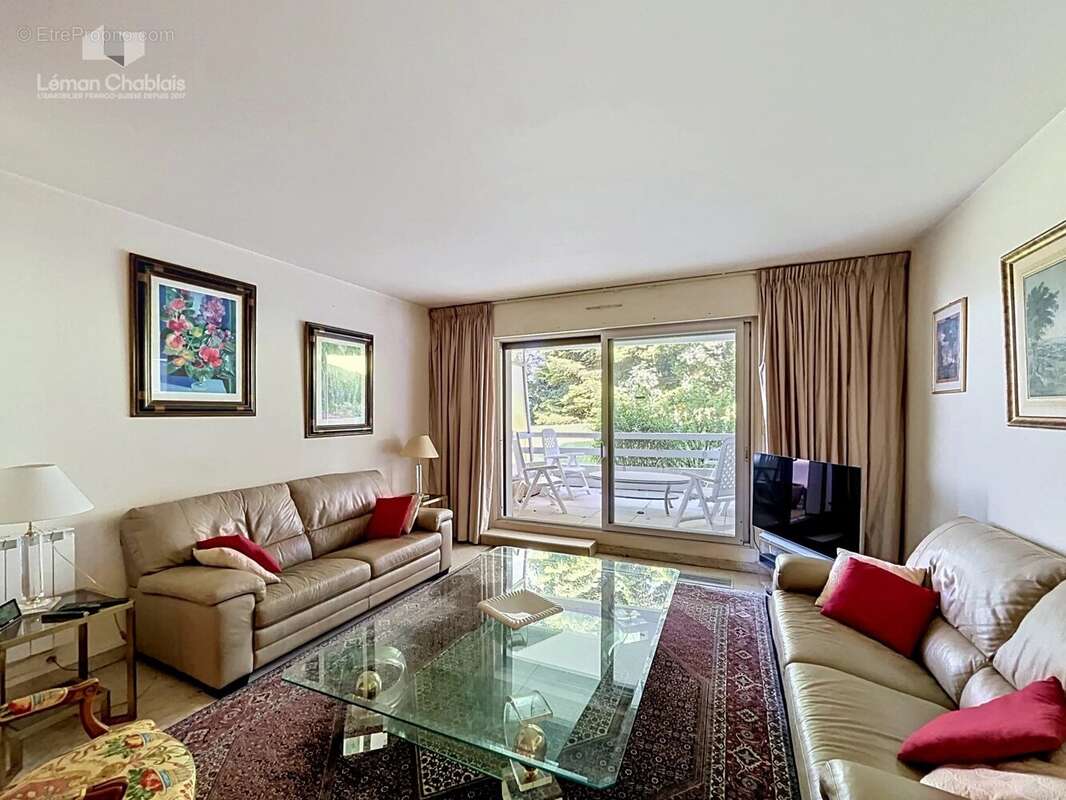Appartement à EVIAN-LES-BAINS