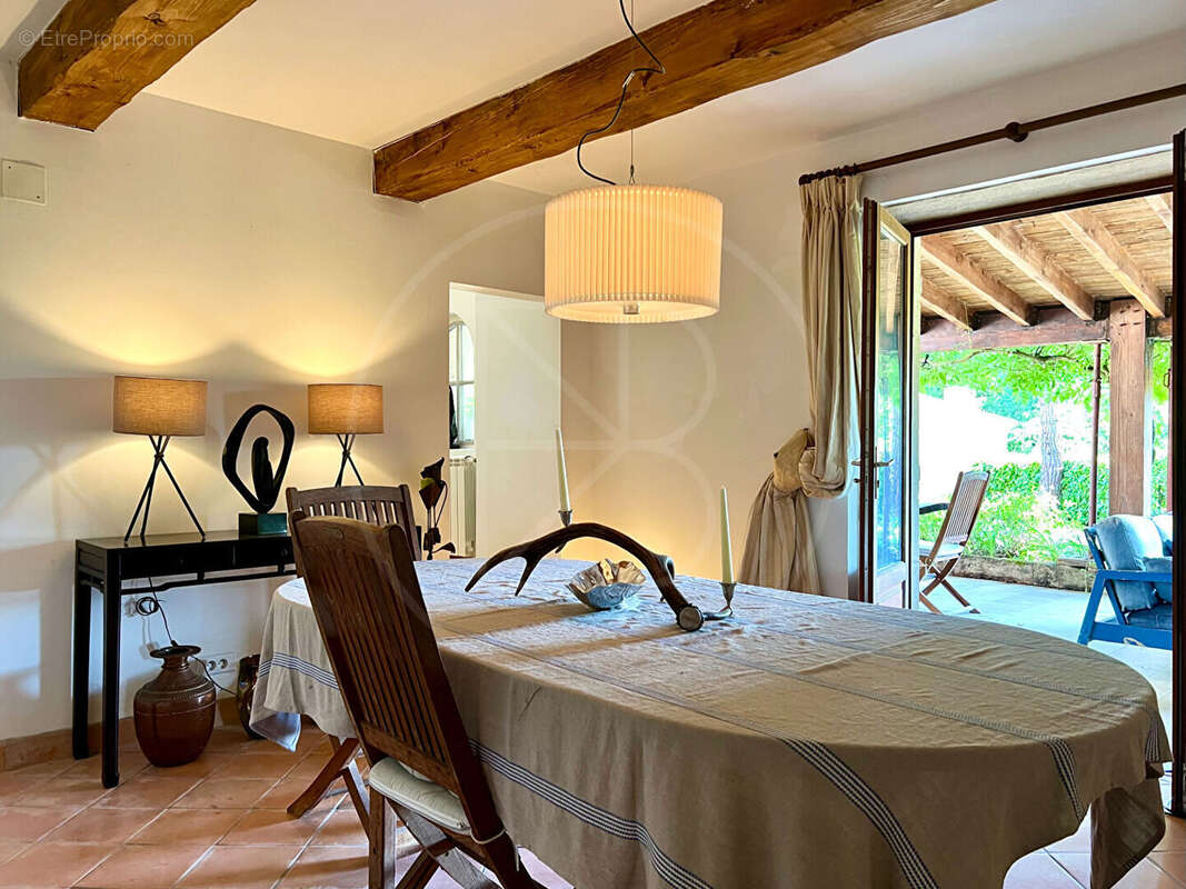 Propriété d'exception et maison d'amis - photo 7