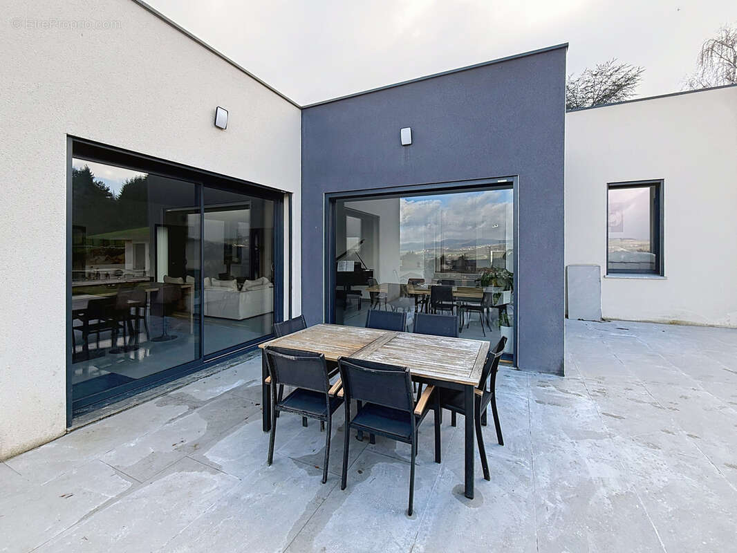 Maison à SAINT-CHAMOND