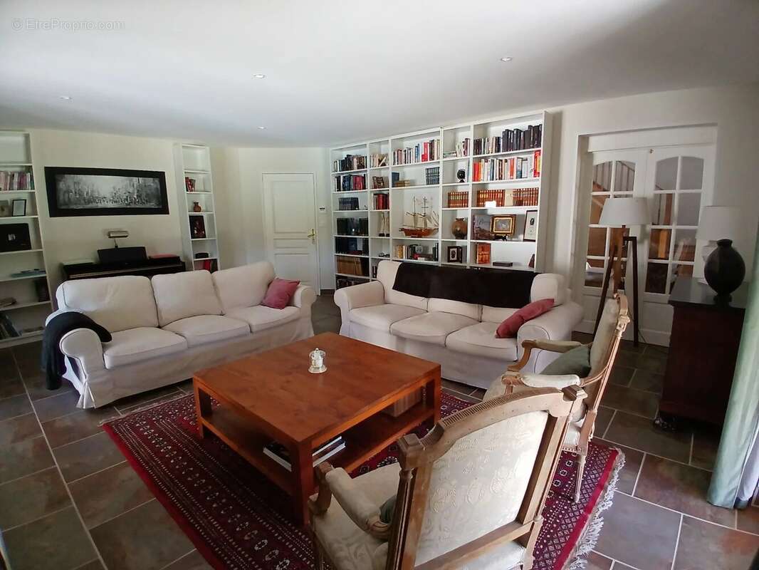 Maison à SAINTE-SEVERE