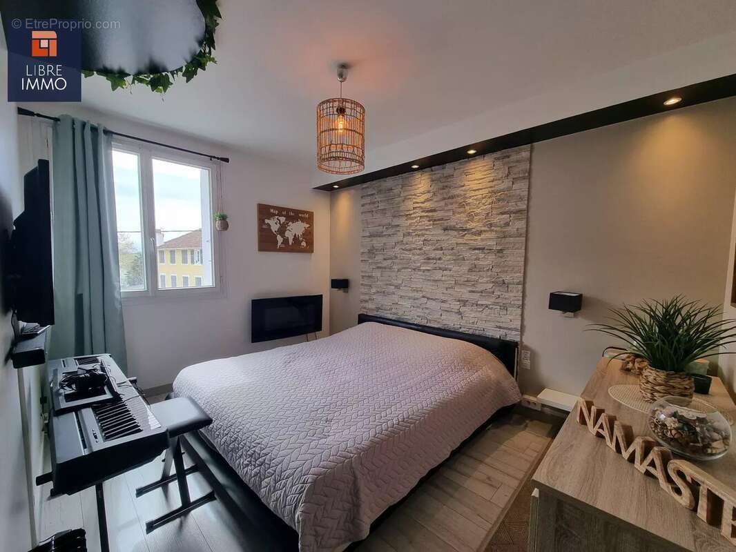 Appartement à BILLERE