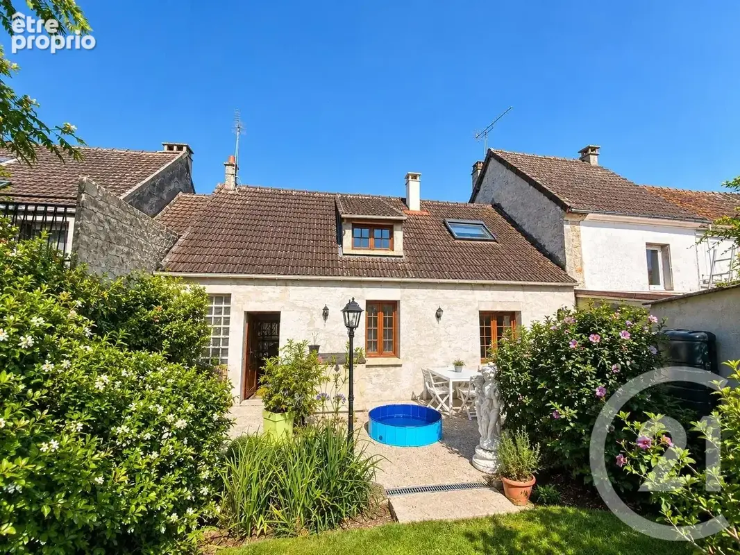 Maison à VILLENEUVE-SOUS-DAMMARTIN