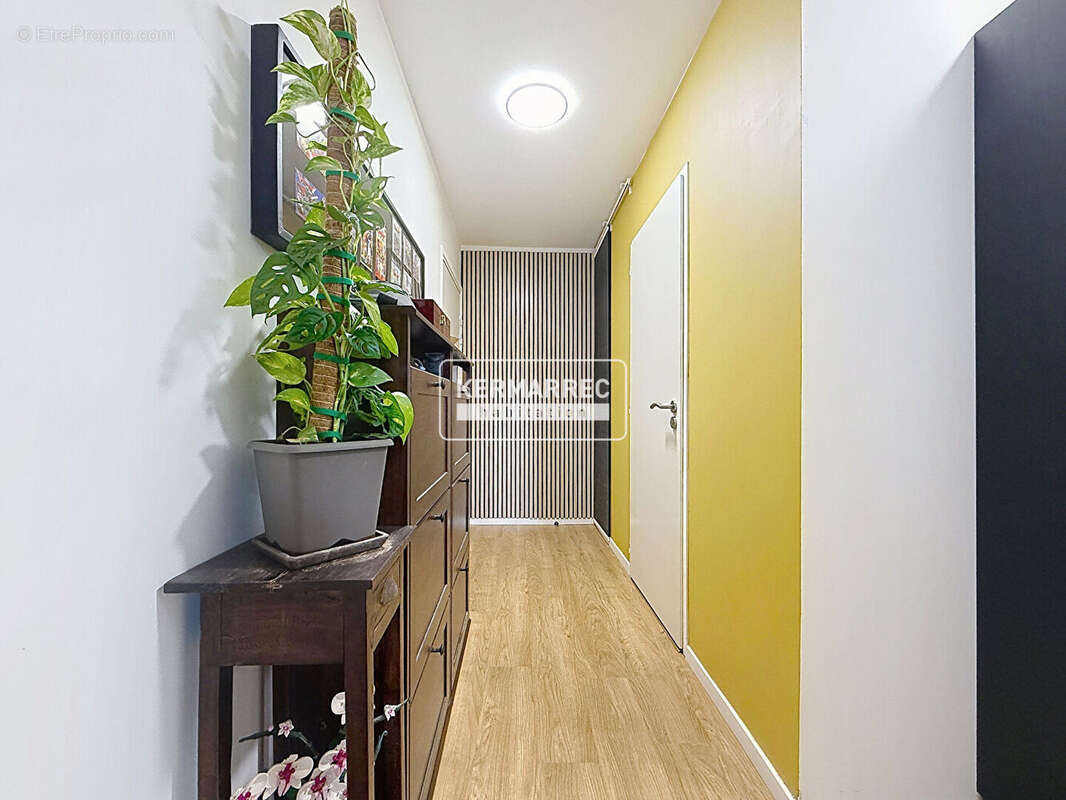 Appartement T2 avec loggia - Saint Herblain - photo 3