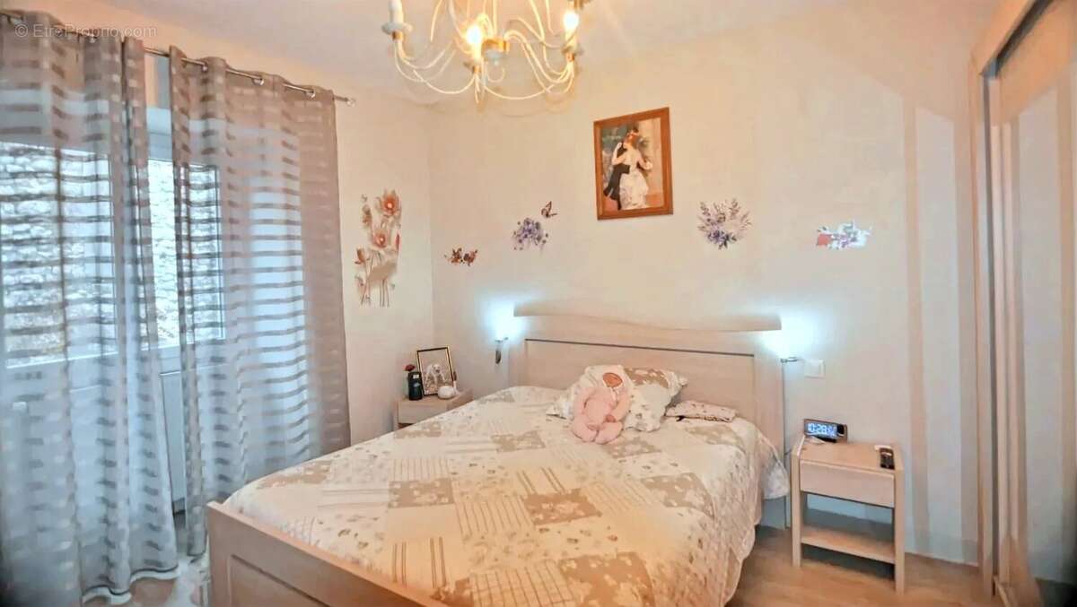 Longère   de 180 m² offrant 3 chambres avec un terrain 1410 m² - photo 11