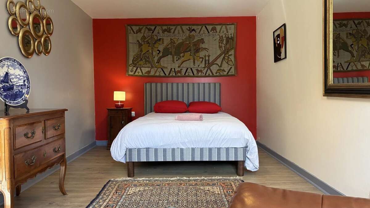 Maison à MONTMORILLON