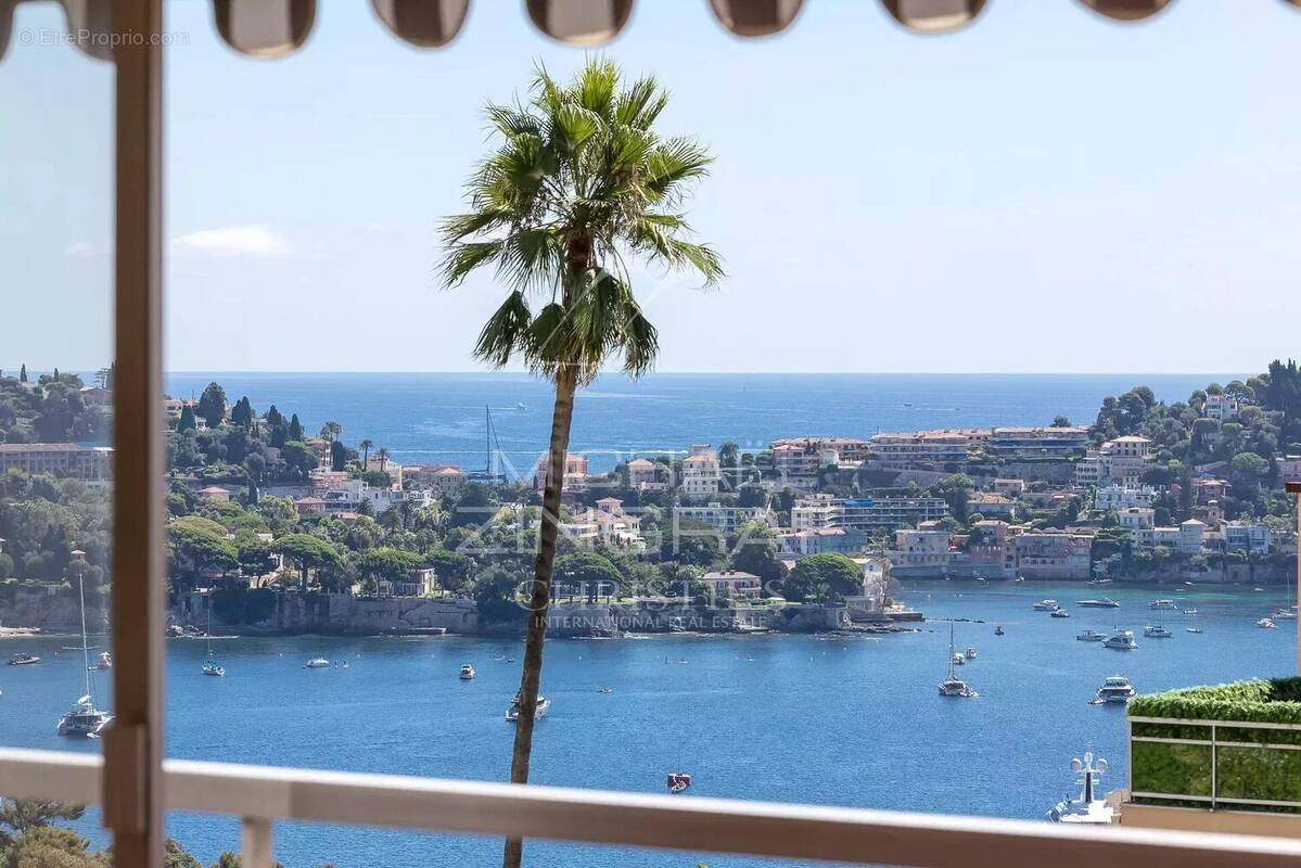Appartement à VILLEFRANCHE-SUR-MER